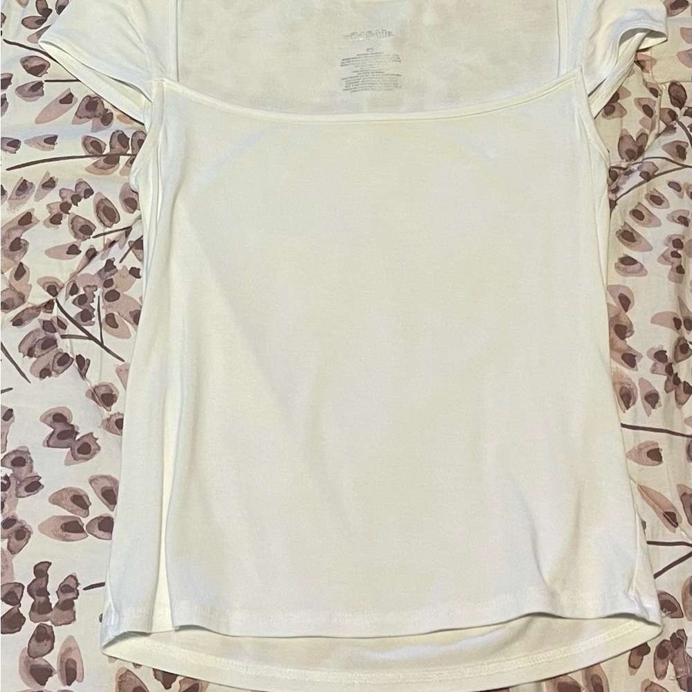 Women's White Short Sleeve Top